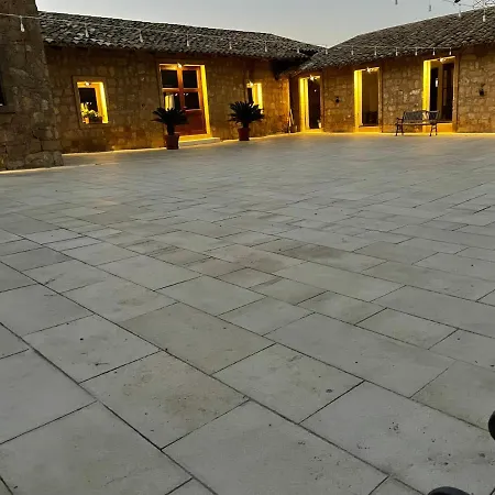 Masseria Santa Barbara *
